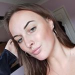 Profile Picture of 𝓣𝓸𝓷𝓲 𝓑𝓸𝔀𝓵𝓲𝓷𝓰 (@tonibowlingg) on Instagram