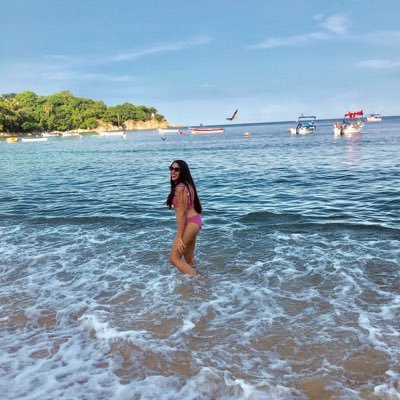 Profile Picture of Daniela Galarza (@DANIELAFDA) on Twitter