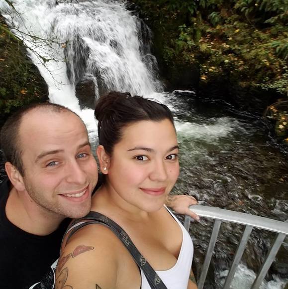 Profile Picture of Sammy Smoker (@smokersammy84) on Poshmark