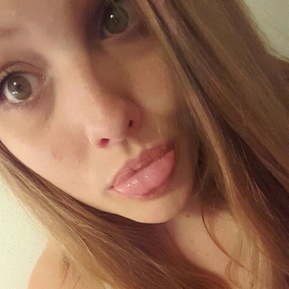 Profile Picture of Jaclyn Persails (@jpersails) on Poshmark