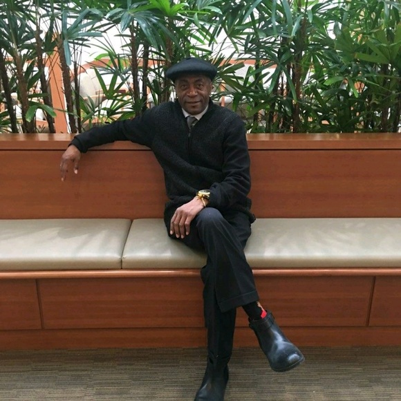 Profile Picture of Barry Ackerman (@jamerlia40) on Poshmark