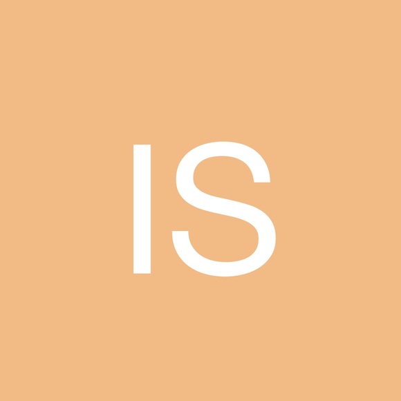 Profile Picture of Iris Solis (@imsanitysalon) on Poshmark