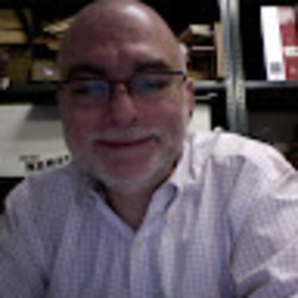 Profile Picture of Richard Glanzer (@richardglanzer) on Poshmark