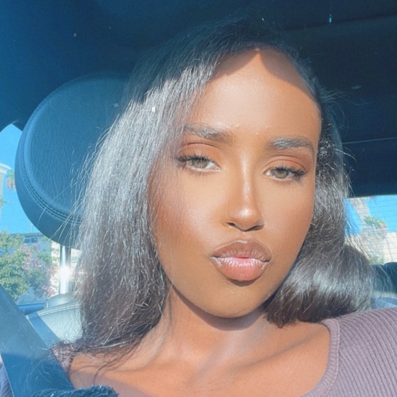 Profile Picture of Bahri M (@bahrim) on Poshmark