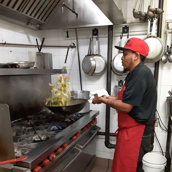 Profile Picture of Michael Mosquera (@pookie101306) on Poshmark