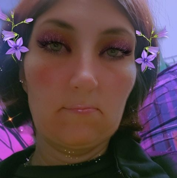 Profile Picture of Carrie Marecek (@carriepanet) on Poshmark