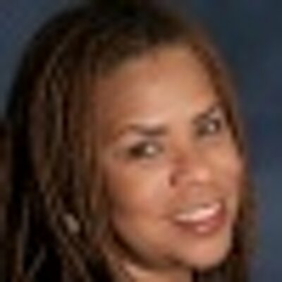Profile Picture of Bonnie DeShong (@bonnieseye) on Twitter