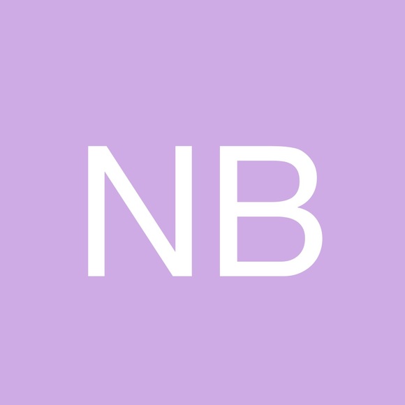 Profile Picture of Nicole Blanding (@nicole_b1908) on Poshmark