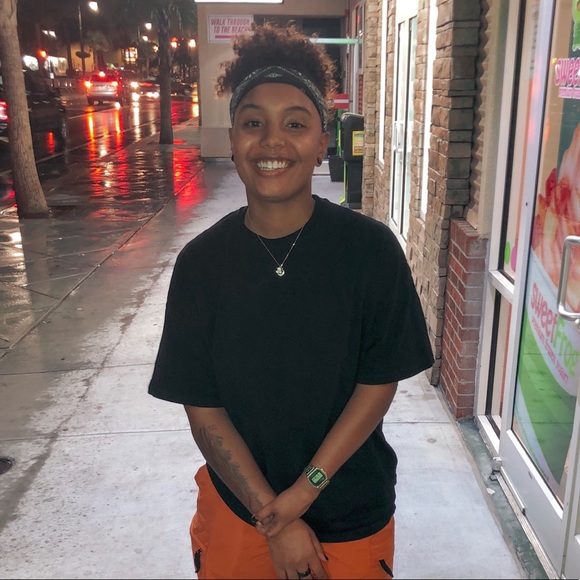 Profile Picture of Gianna Qualls (@giannaqualls3) on Poshmark