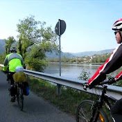 Profile Picture of Simon Leong (@simonoflosaltos) on Youtube