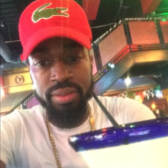 Profile Picture of William Blake (@lb111) on Poshmark