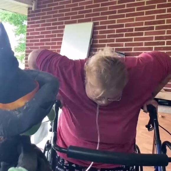 Summer Scott - Poshmark Profile Picture of Summer Scott (@mommy2toddlers) on Poshmark