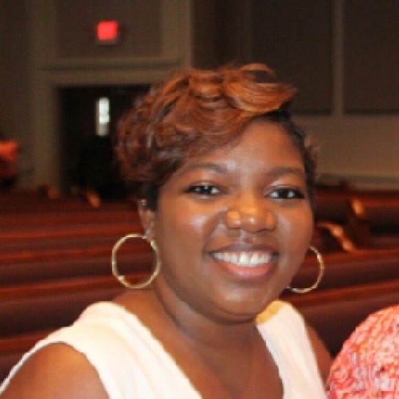 Profile Picture of Amber Hightower (@hightoweramber) on Poshmark