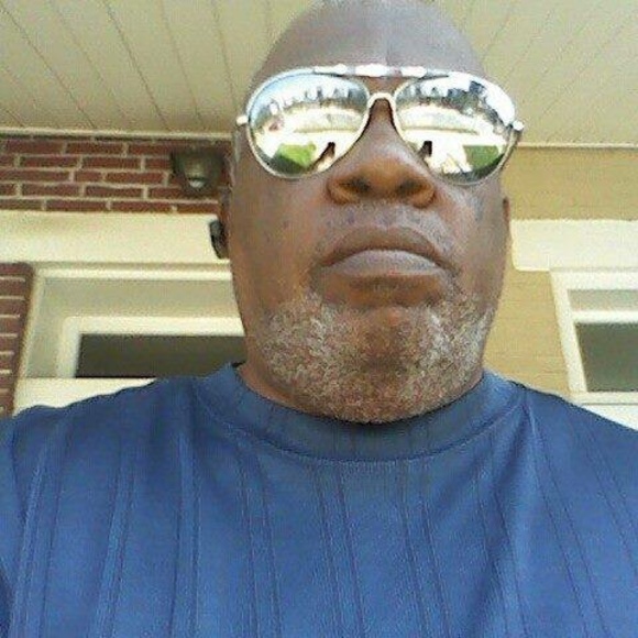 Profile Picture of Albert George (@albertgeorge537) on Poshmark