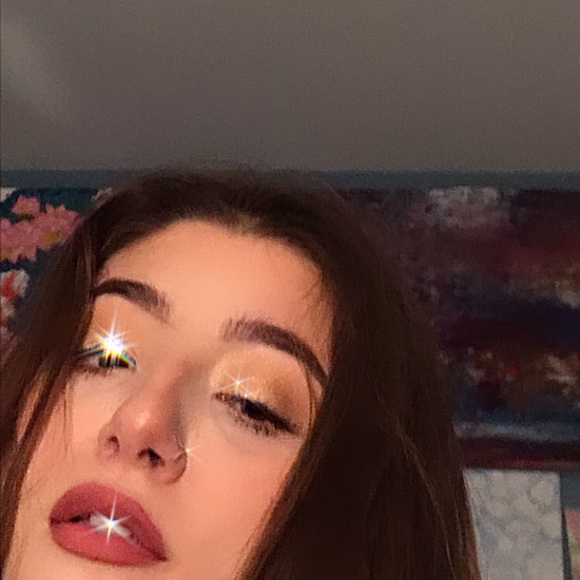 Profile Picture of Chloe Mckenna (@ripcjmack) on Poshmark