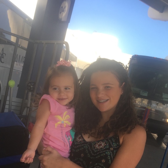 Profile Picture of Katie Peccia (@katiepeccia) on Poshmark