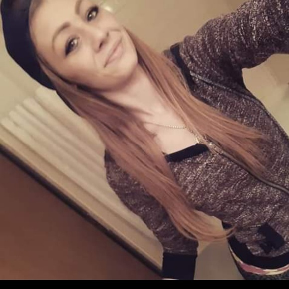 Profile Picture of Mahala Wigner (@mahalawigner) on Poshmark
