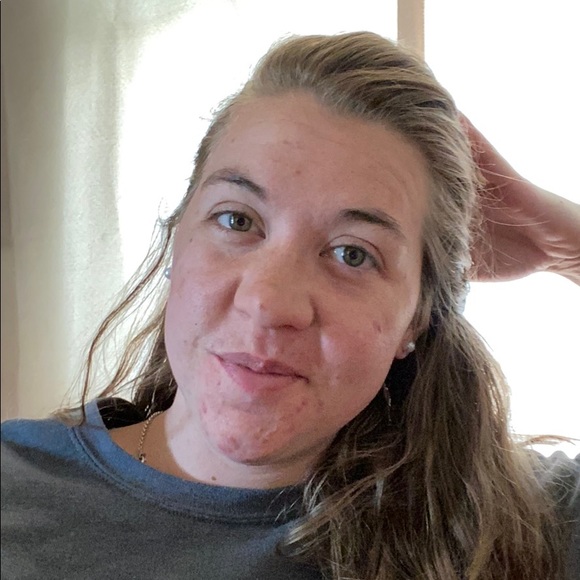 Profile Picture of Mary Terlisner (@mary_terl) on Poshmark