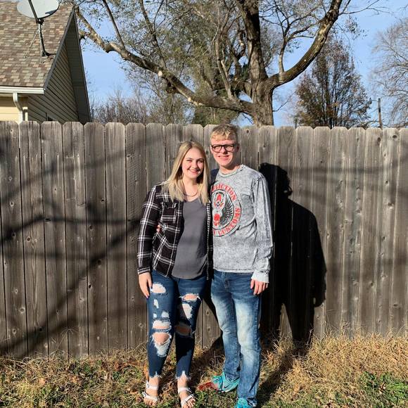 Profile Picture of Deagan Swigert (@dswig696) on Poshmark