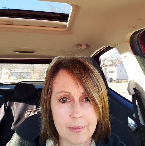 Profile Picture of Shelly Coffey (@maw67) on Poshmark