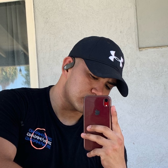 Profile Picture of Adrian Pacheco (@vintage_96) on Poshmark