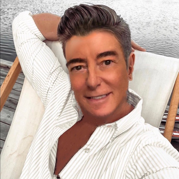 Guerry T - Poshmark Profile Picture of Guerry T (@beachguy7) on Poshmark