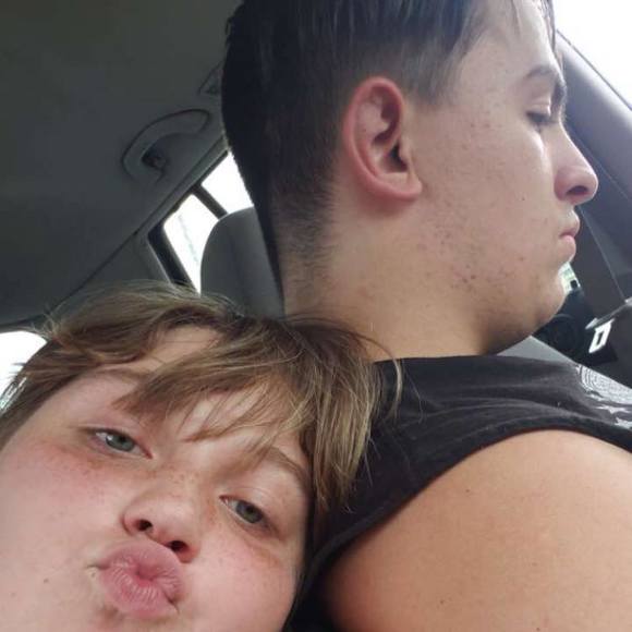 Profile Picture of Travis Graves (@travis_graves) on Poshmark