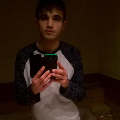 Profile Picture of Olmo Peter Milnes (@OlmoPeter) on Twitter