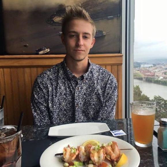 Profile Picture of Chad Wagner (@cswagner36) on Poshmark