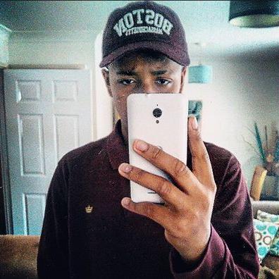 Profile Picture of Carta Grant (@quedgeley501) on Twitter