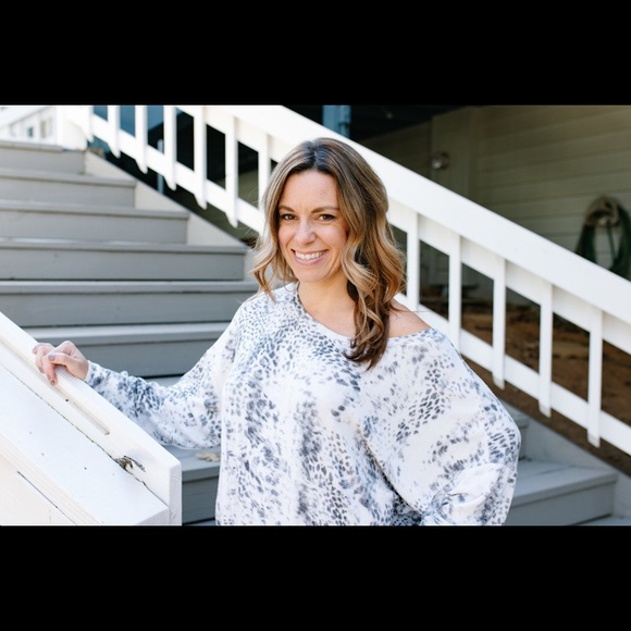 Profile Picture of Lisa Mcgregor (@marie1624) on Poshmark