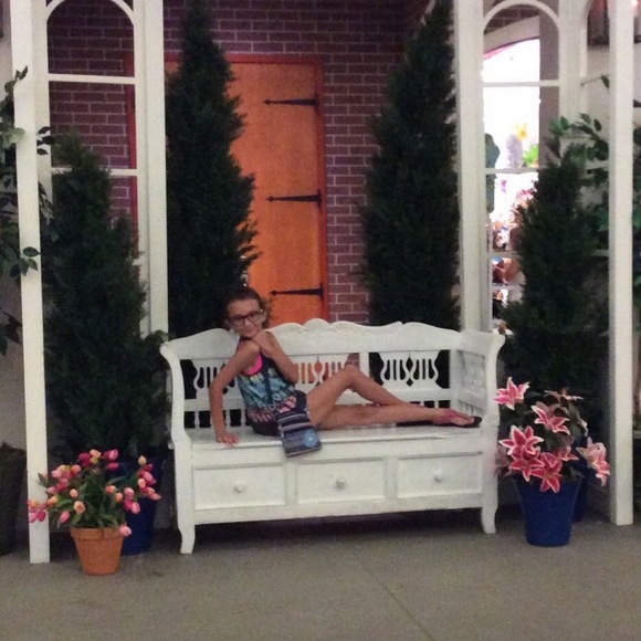 Dena Mckitrick - Poshmark Profile Picture of Dena Mckitrick (@bugsyboo3) on Poshmark