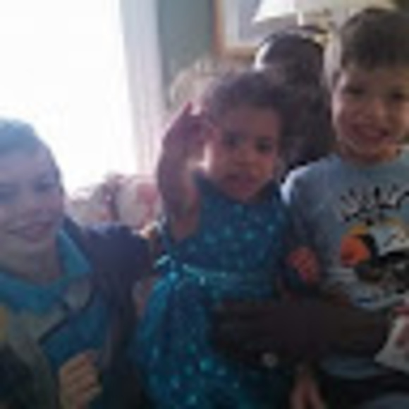 Profile Picture of Joshua langston Yule (@saranjoshphuk) on Poshmark