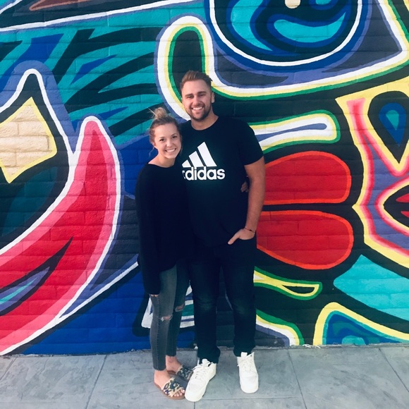 Profile Picture of Josh Goertzen (@joshxgoertzen) on Poshmark