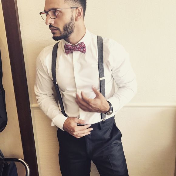 Profile Picture of Zee Zee (@calvinzelawar1) on Poshmark