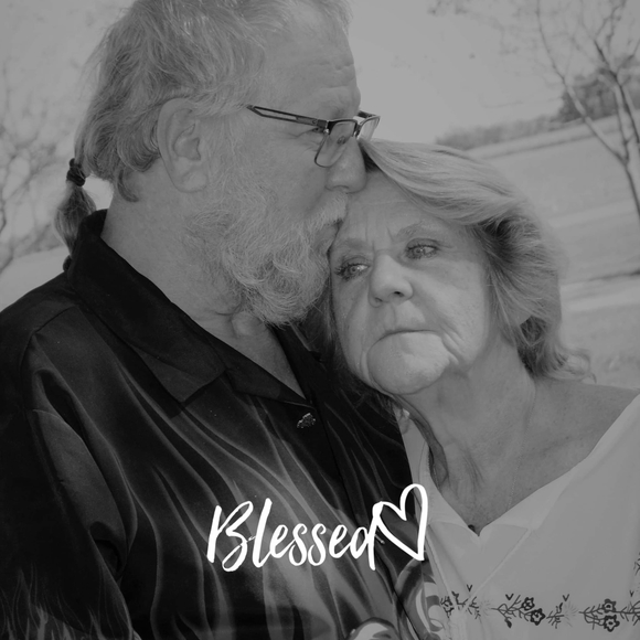 Profile Picture of Lisa Wheaton (@lisawheaton) on Poshmark