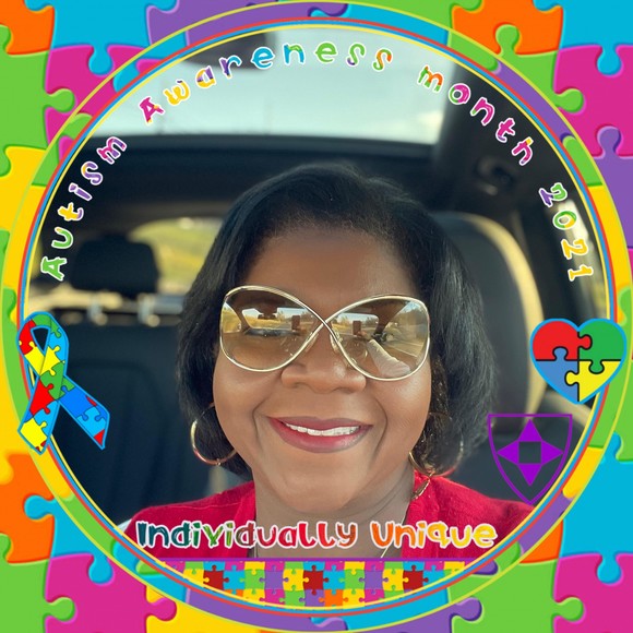Profile Picture of Portia Thomas (@read2615) on Poshmark