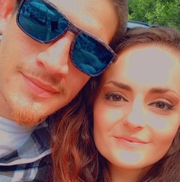 Profile Picture of Corallee Curphy (@localeo_030) on Poshmark