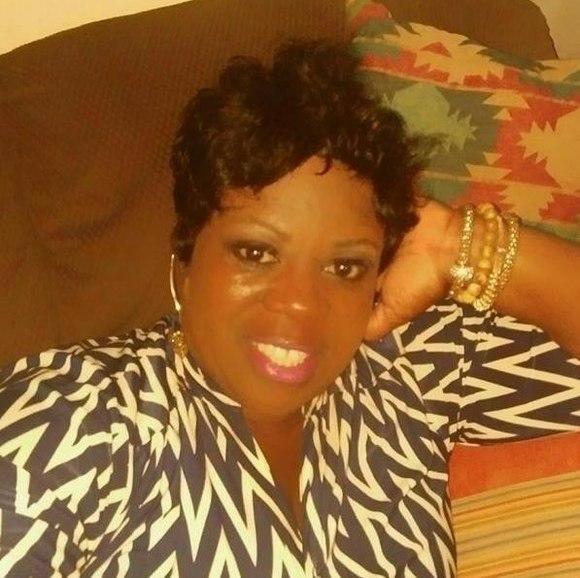 Profile Picture of Derenika Robinson-moore (@derenika) on Poshmark