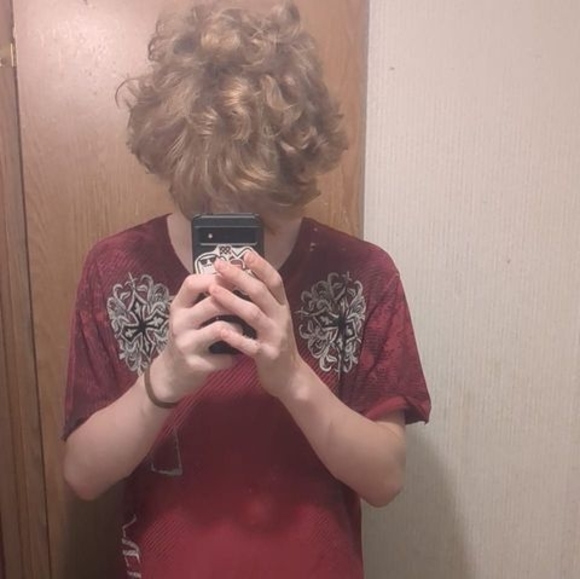 Profile Picture of Ronan Ronan asleep (@kornronan124) on Poshmark