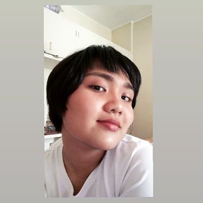Profile Picture of Alyssa Anatalio (@walkingtravesty) on Twitter