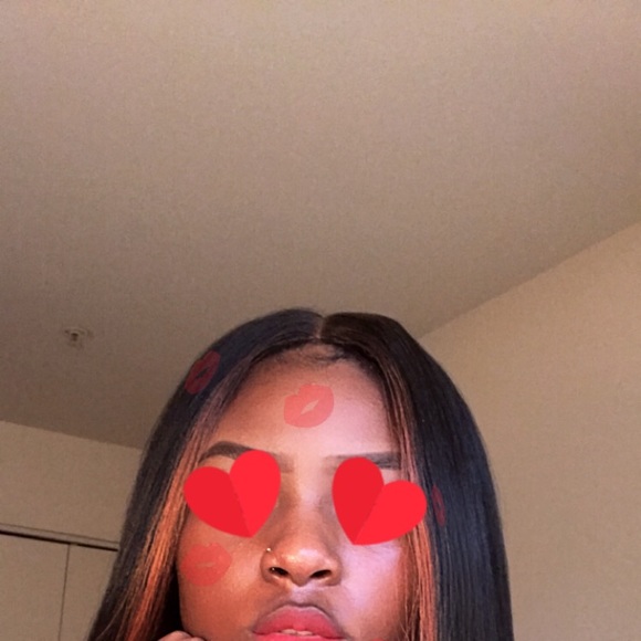 Profile Picture of Raequel Reese (@rraequel) on Poshmark
