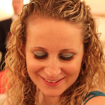 Profile Picture of Julia Hare (@JulesyHare) on Twitter