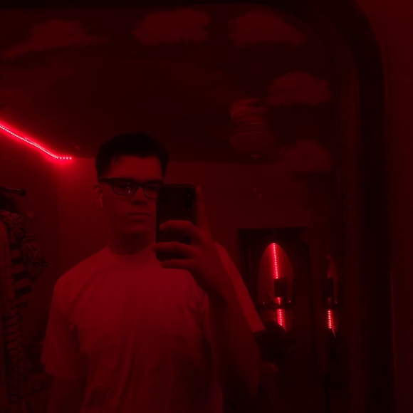 Profile Picture of Alexander Savedra (@alexult) on Poshmark