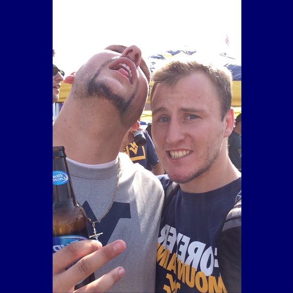 Profile Picture of Ryan Hinerman (@ryanhinerman15) on Poshmark