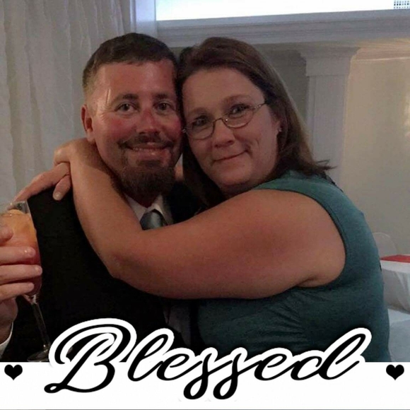 Profile Picture of Abby Pousson (@gap70538) on Poshmark