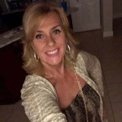 Profile Picture of Marion Van Den Berg (@MarionvandenBe6) on Twitter