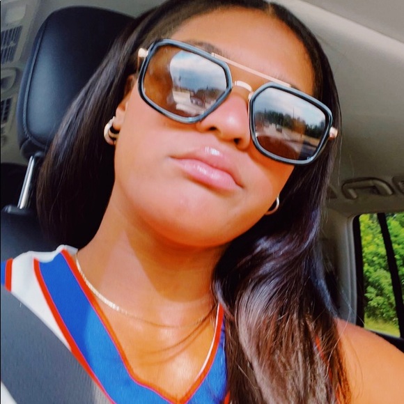 Madison Rowe - Poshmark Profile Picture of Madison Rowe (@13madisongrace) on Poshmark