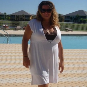 Profile Picture of Fallon Reynolds (@fafanyc) on Myspace