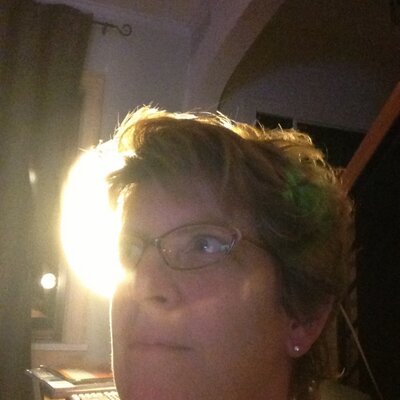 Profile Picture of Marion Hopkins (@DuBoHop) on Twitter